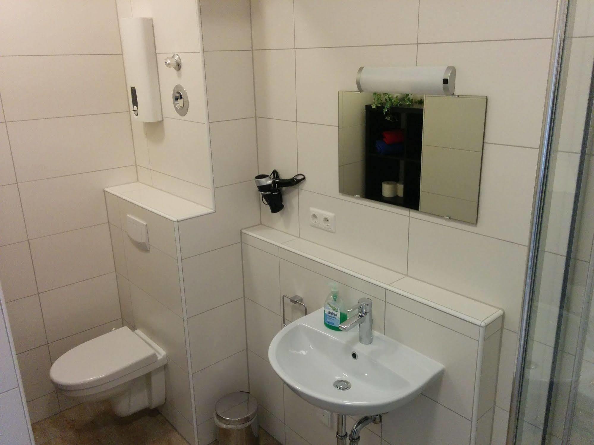 שוויינפורט Boardinghouse - Stadtvilla Budget מראה חיצוני תמונה