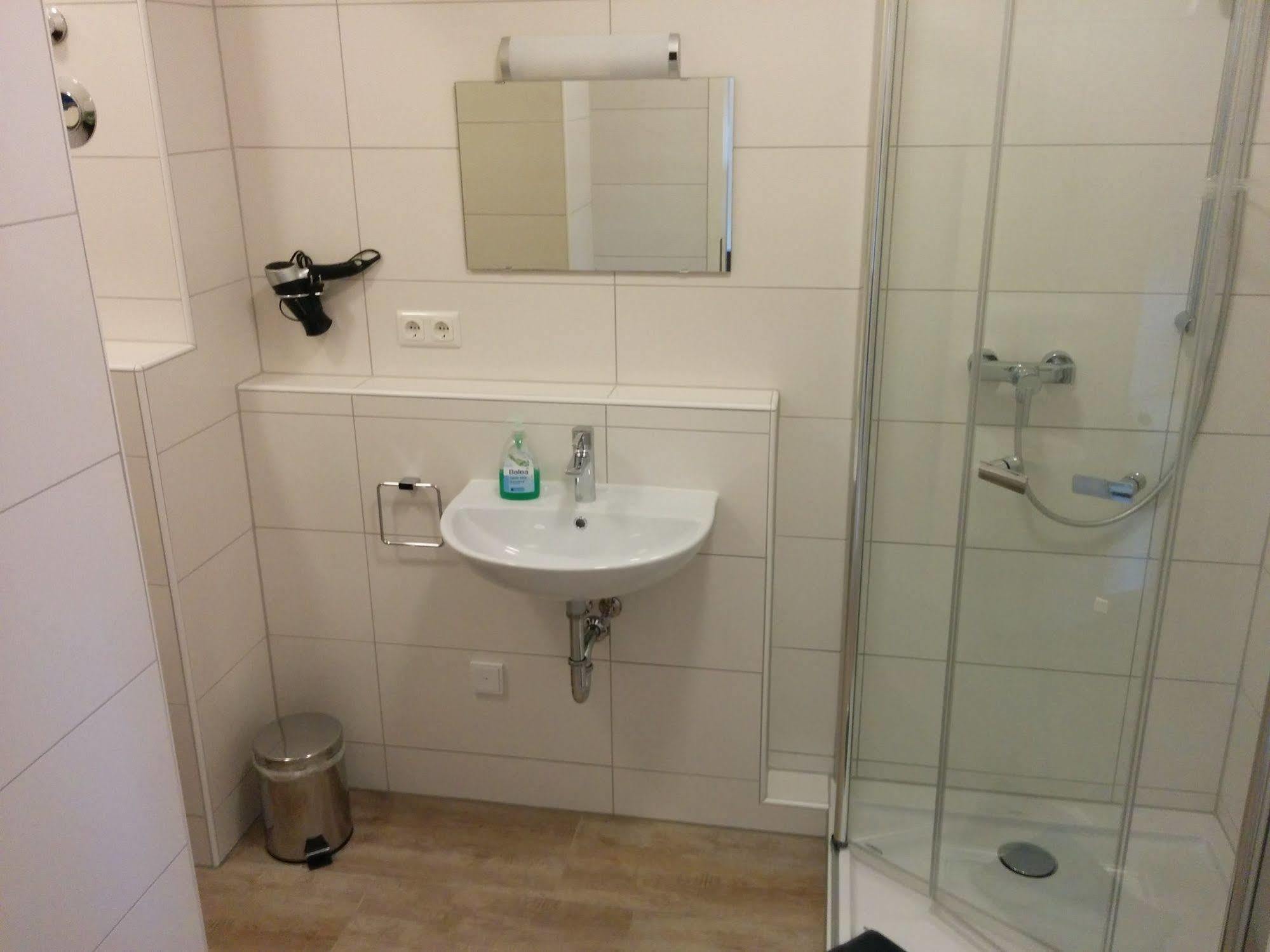 שוויינפורט Boardinghouse - Stadtvilla Budget מראה חיצוני תמונה