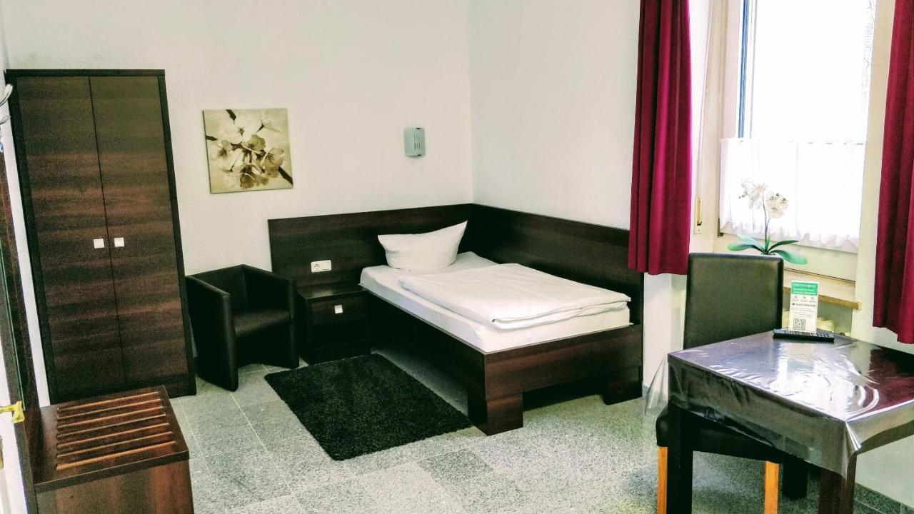 שוויינפורט Boardinghouse - Stadtvilla Budget מראה חיצוני תמונה